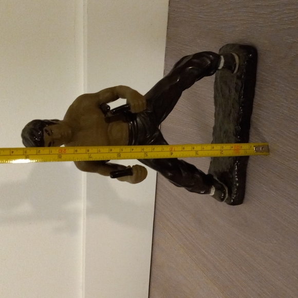 Bruce Lee hand sculpted sculptures figures - Picture 8 of 16